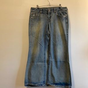 AMERICAN EAGLE VINTAGE wide leg Jeans 12 Short